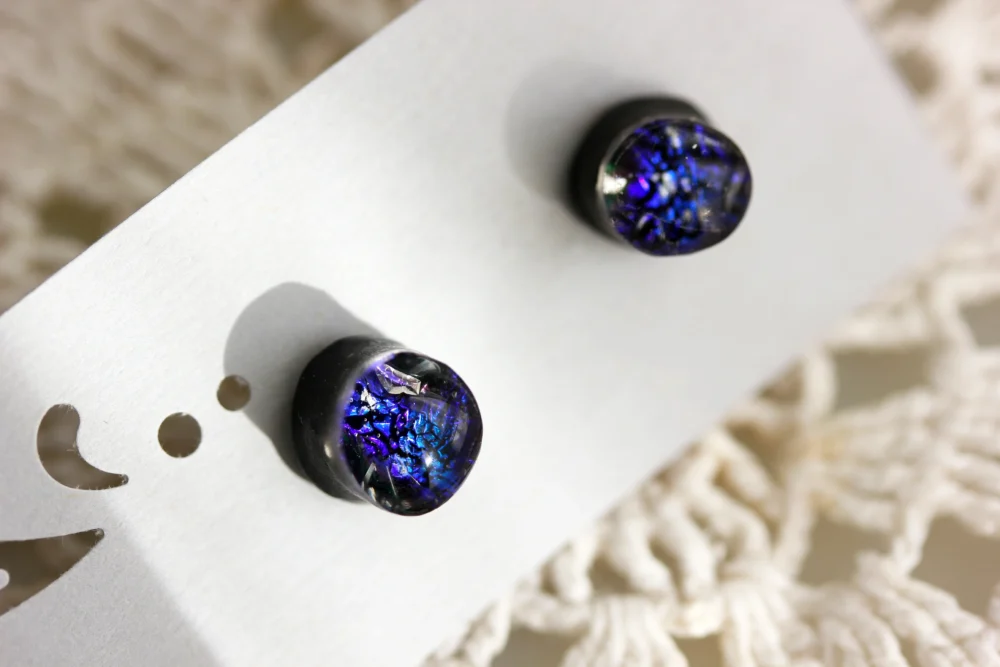 Dichroic kerek fülbevaló