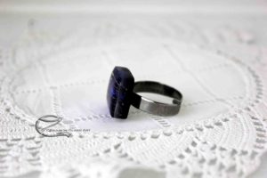 Zafírkék dichroic üvegygűrű